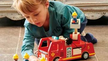 Indoor Toys That Keep Children Entertained Without Screens